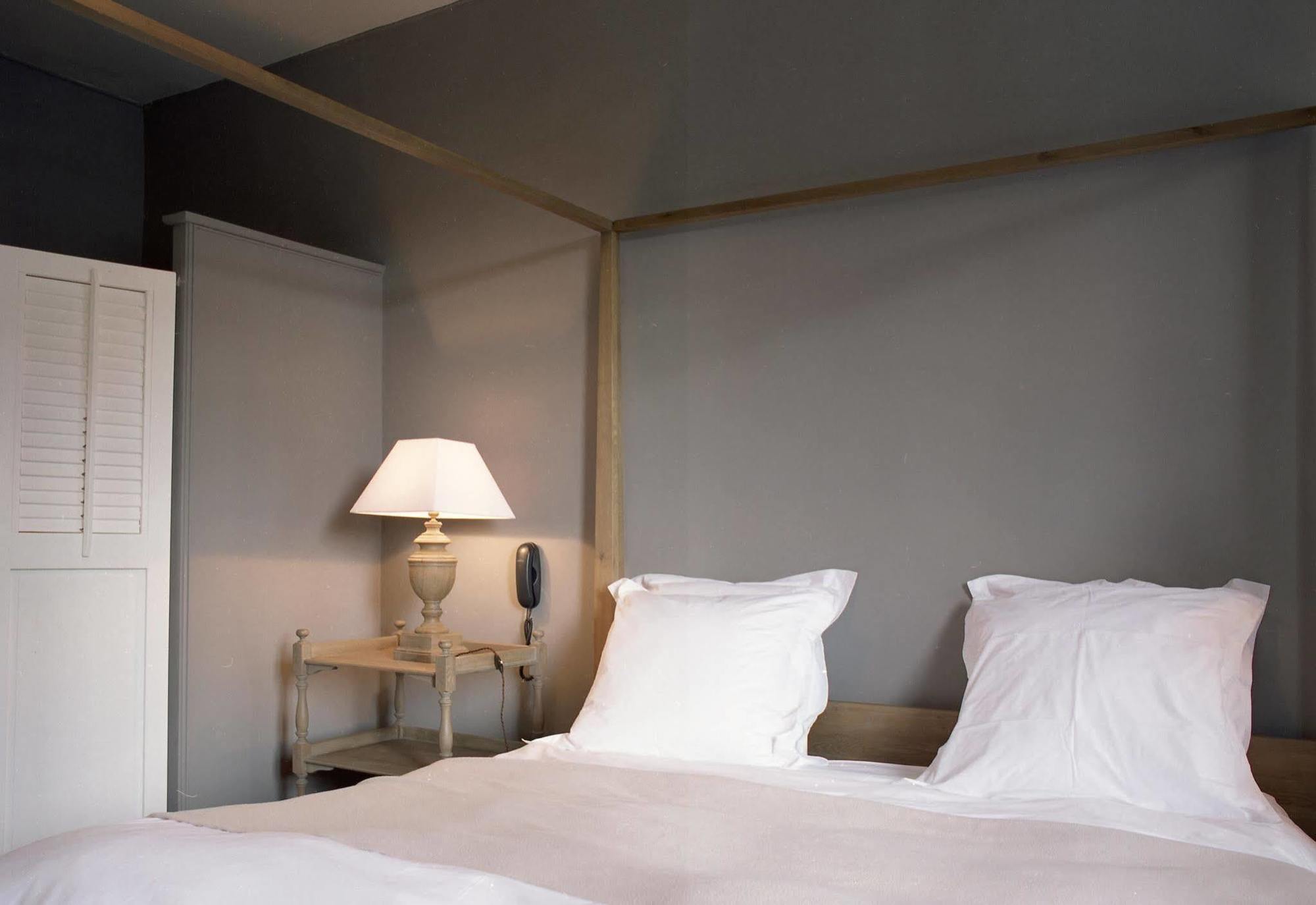 Hotel La Licorne & Spa Lyons-la-Forêt Eksteriør bilde