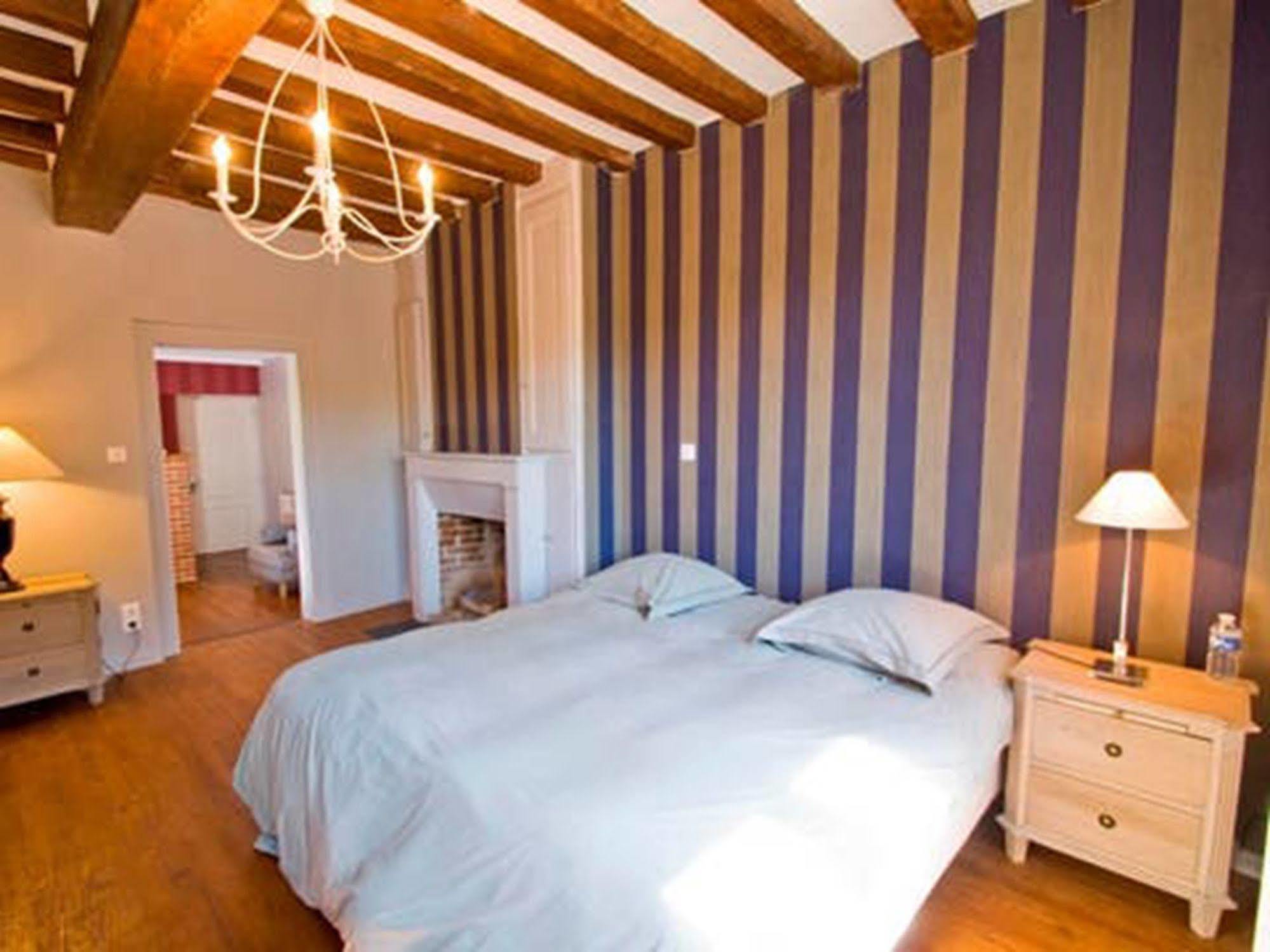 Hotel La Licorne & Spa Lyons-la-Forêt Eksteriør bilde